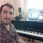 Doy clases particulares de Guitarra, Bajo, Piano, Solfeo, Armonia y Composición